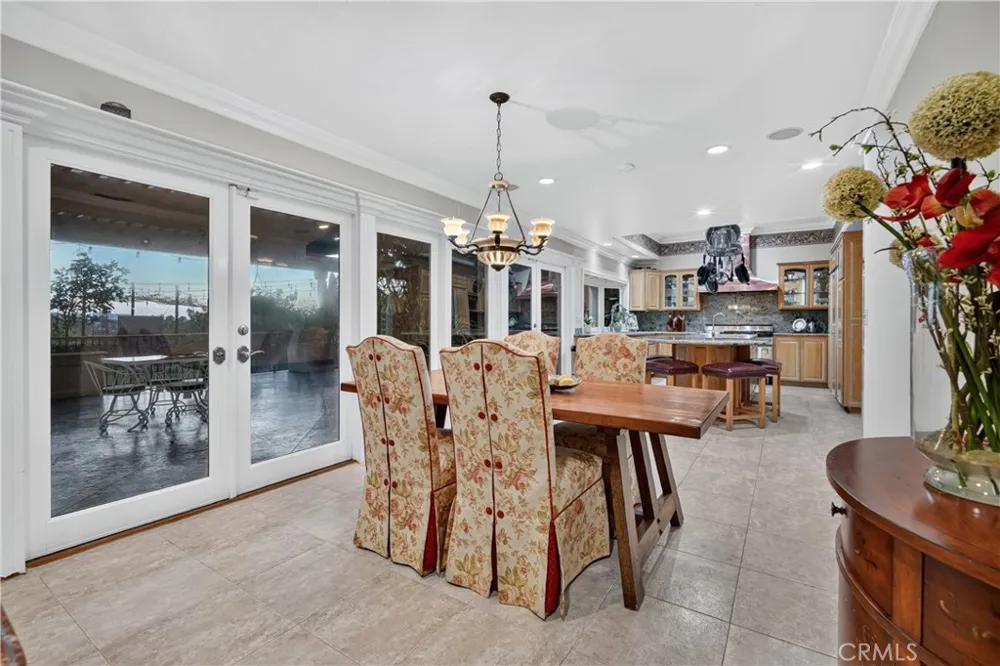 1455 Queen Summit West Covina, CA 91791