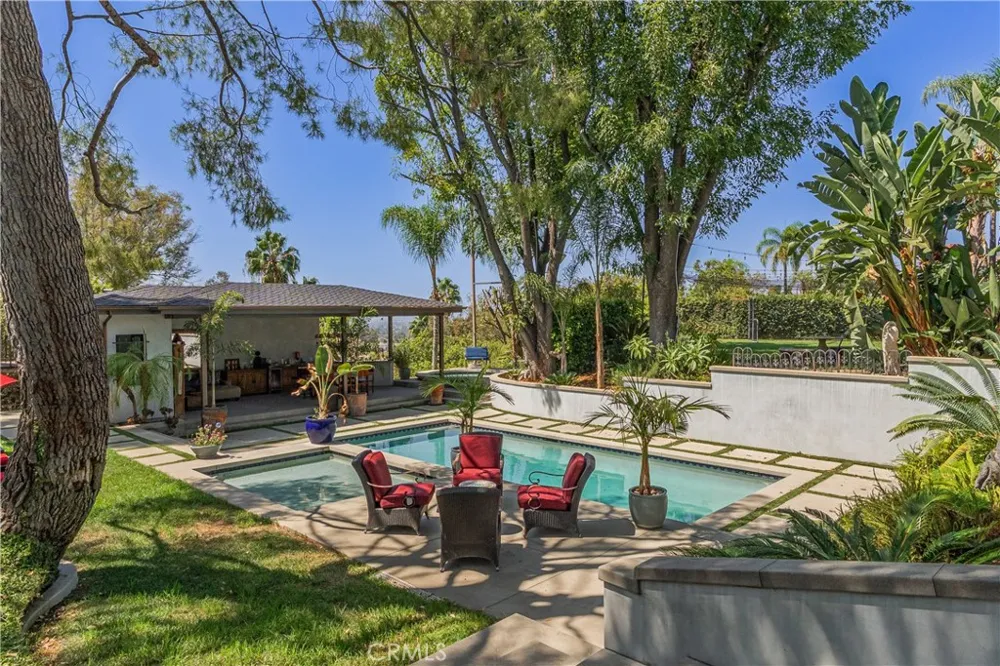 1455 Queen Summit West Covina, CA 91791