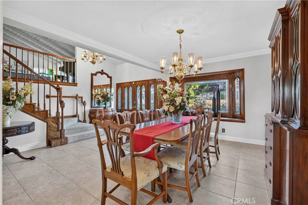 1455 Queen Summit West Covina, CA 91791