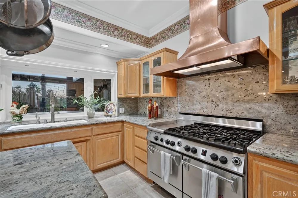 1455 Queen Summit West Covina, CA 91791