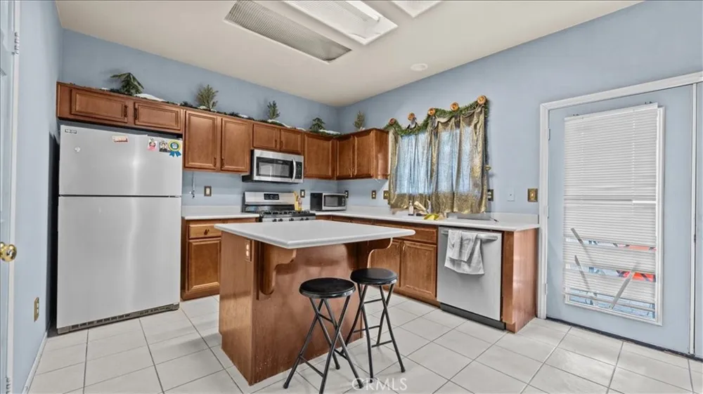 13541 Princeton Victorville, CA 92392