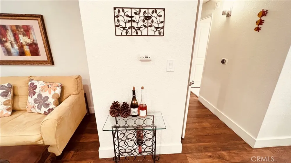 19350 Sherman Way #231 Reseda, CA 91335