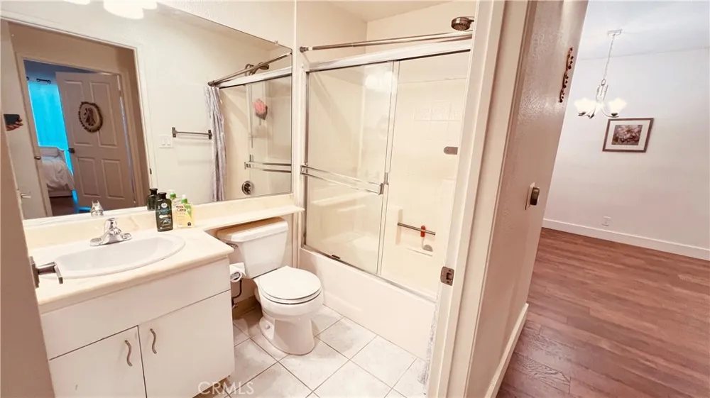 19350 Sherman Way #231 Reseda, CA 91335