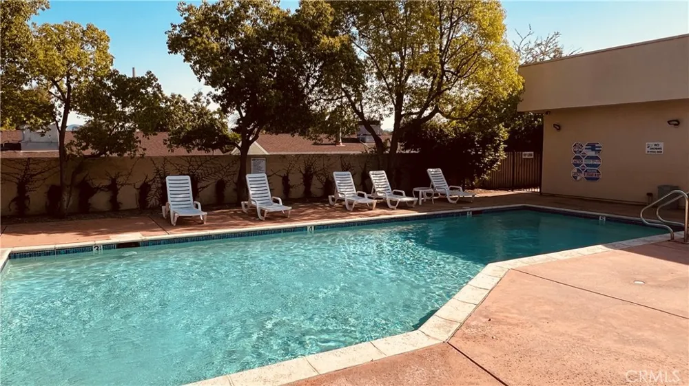 19350 Sherman Way #231 Reseda, CA 91335