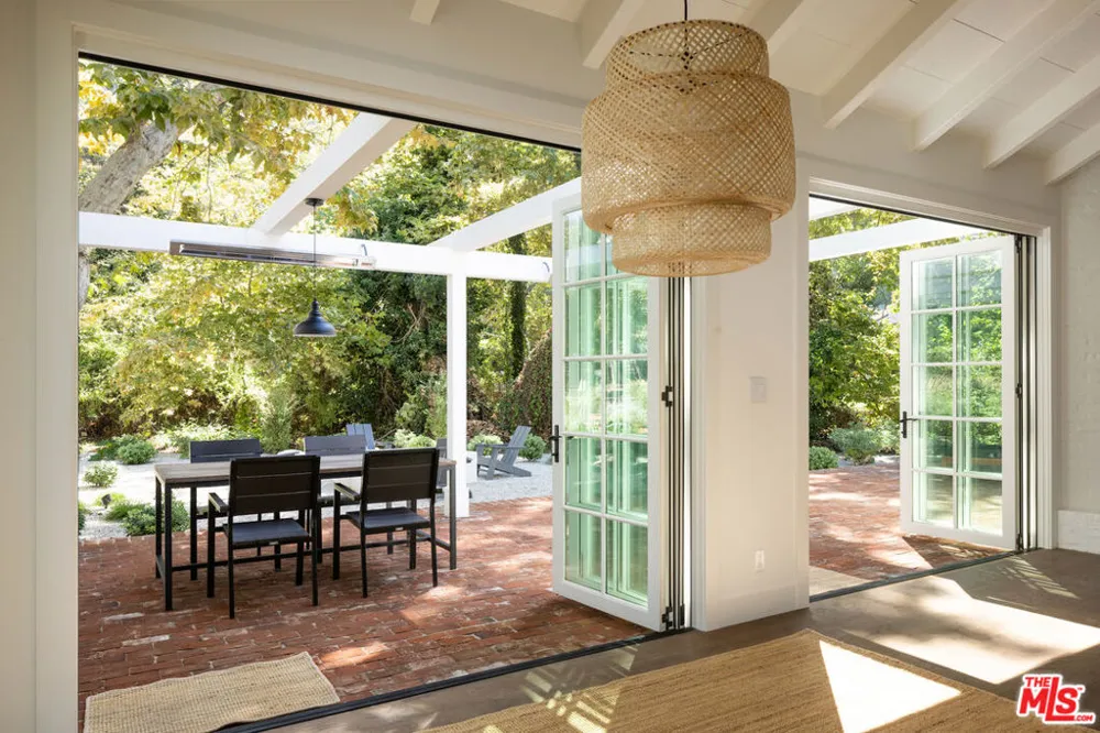 14462 W Sunset Boulevard Los Angeles, CA 90272