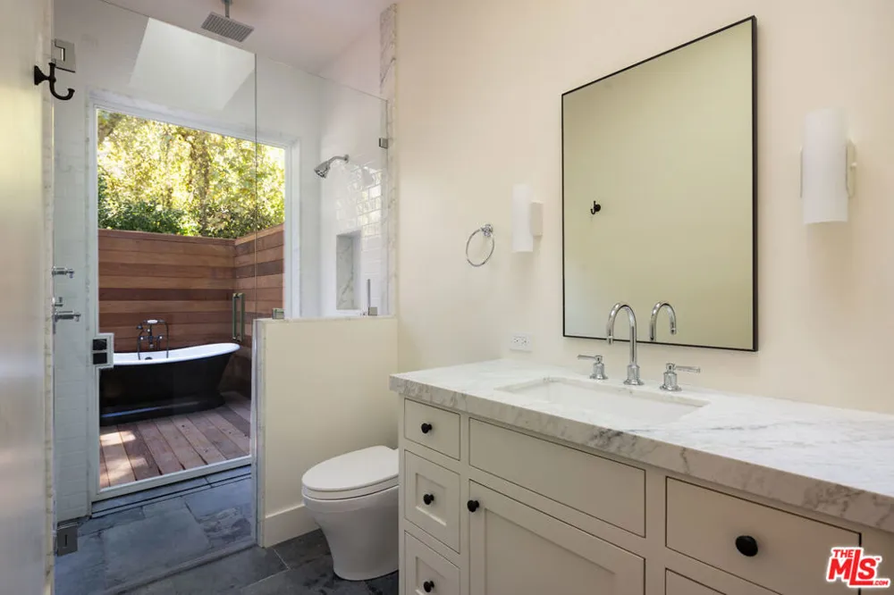 14462 W Sunset Boulevard Los Angeles, CA 90272