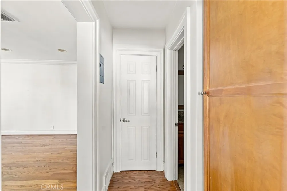 14934 Dickens Street #12A Sherman Oaks, CA 91403