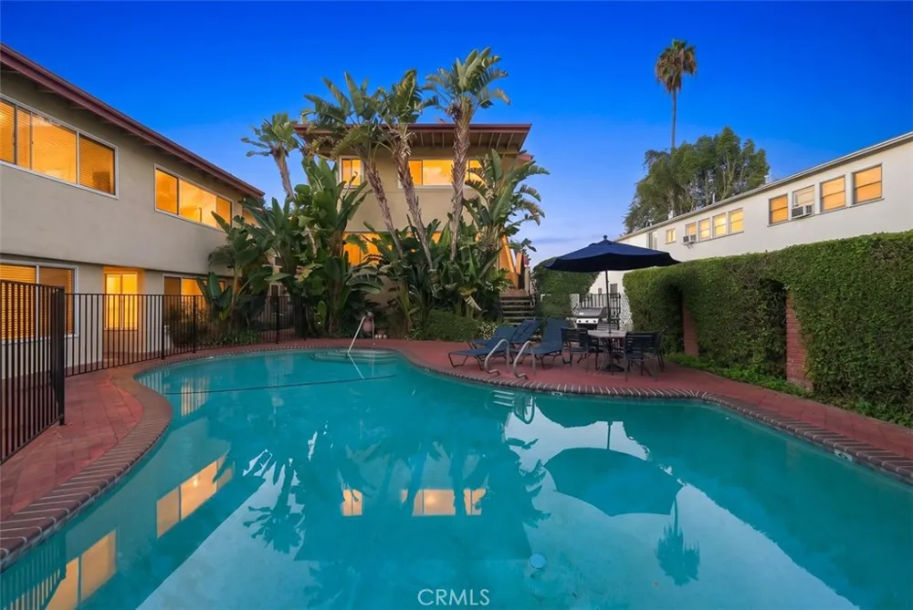 14934 Dickens Street #12A Sherman Oaks, CA 91403