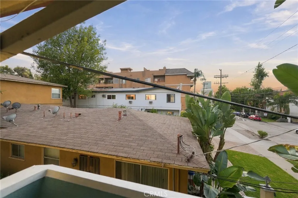 14934 Dickens Street #12A Sherman Oaks, CA 91403