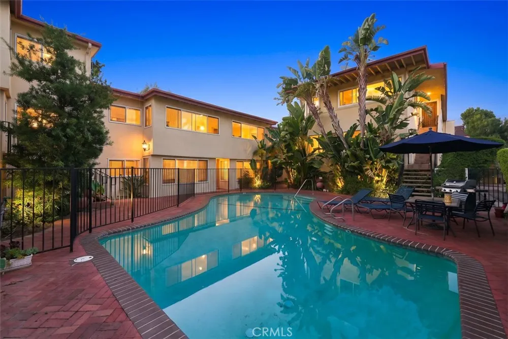 14934 Dickens Street #12A Sherman Oaks, CA 91403