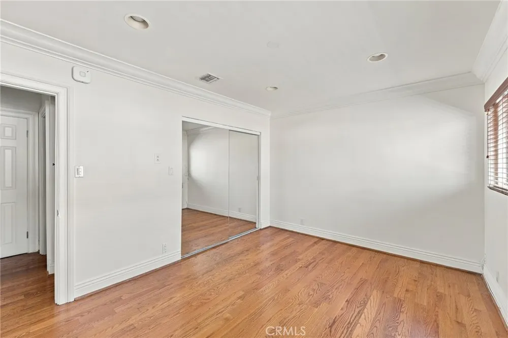 14934 Dickens Street #12A Sherman Oaks, CA 91403