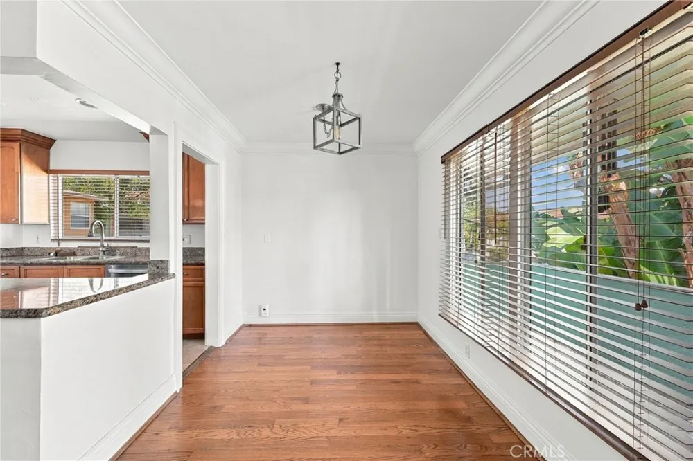 14934 Dickens Street #12A Sherman Oaks, CA 91403