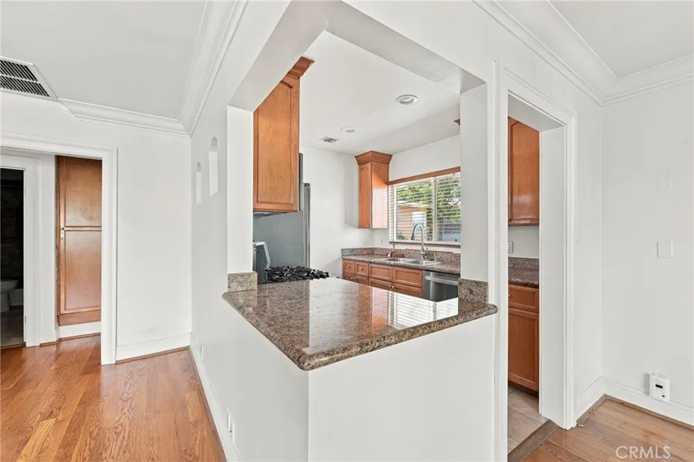 14934 Dickens Street #12A Sherman Oaks, CA 91403