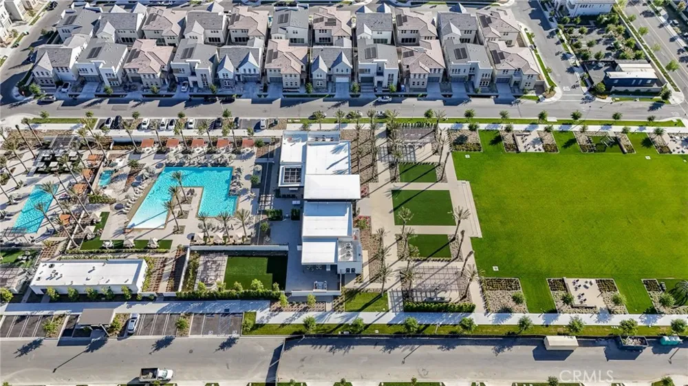331 Newton Lake Forest, CA 92630