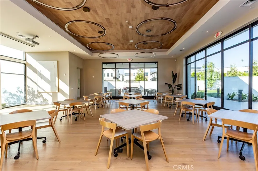 331 Newton Lake Forest, CA 92630