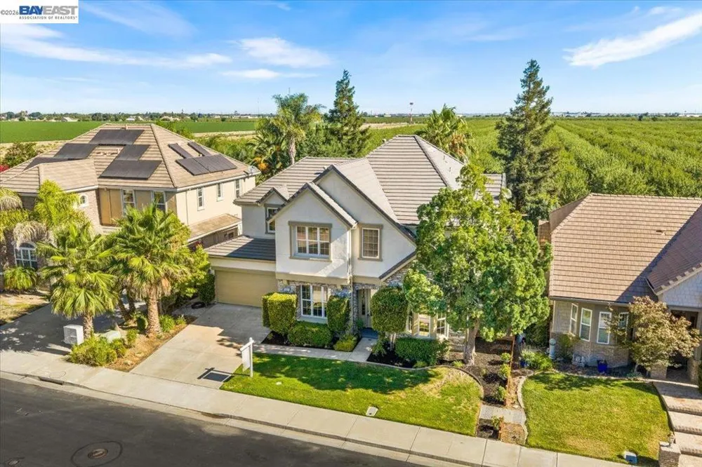 1461 Biarritz St Tracy, CA 95304