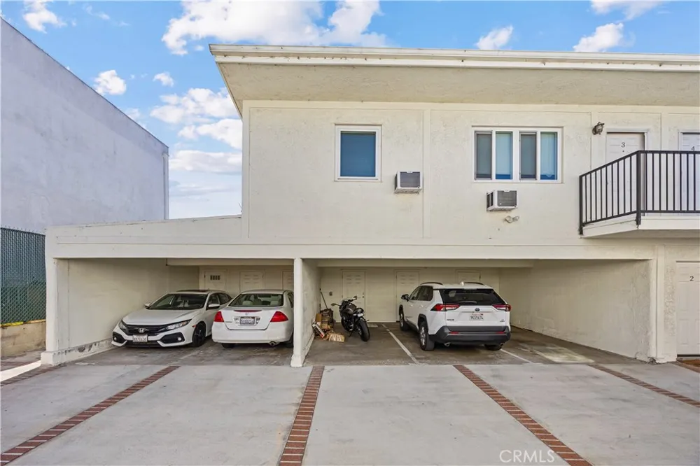 1826 12th Street Manhattan Beach, CA 90266