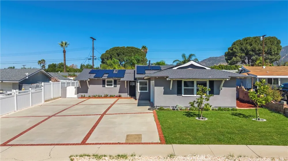 12929 Altano Sylmar, CA 91342