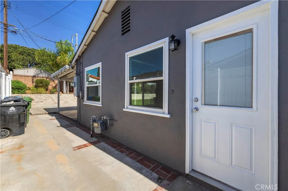 12929 Altano Sylmar, CA 91342
