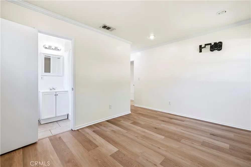 12929 Altano Sylmar, CA 91342