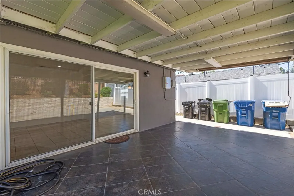 12929 Altano Sylmar, CA 91342