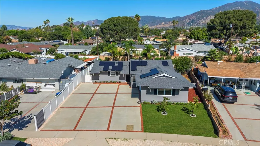 12929 Altano Sylmar, CA 91342