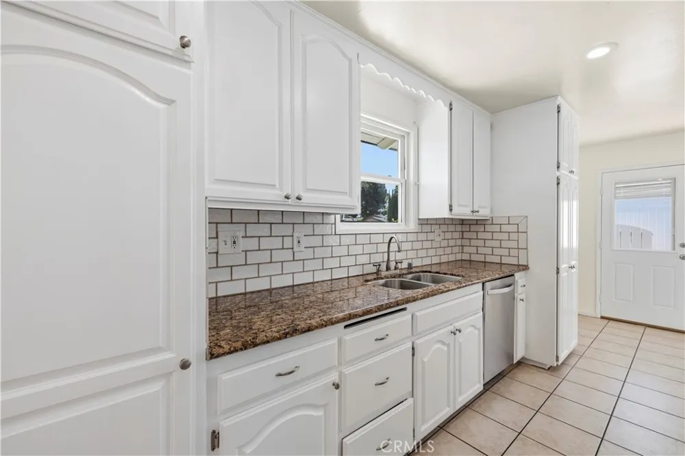 12929 Altano Sylmar, CA 91342