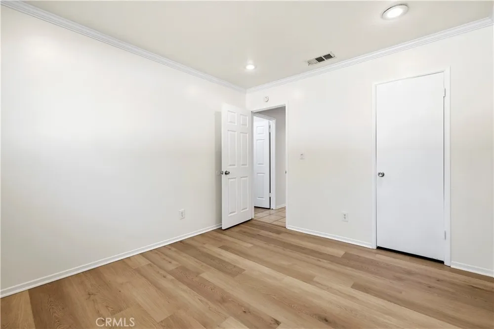 12929 Altano Sylmar, CA 91342