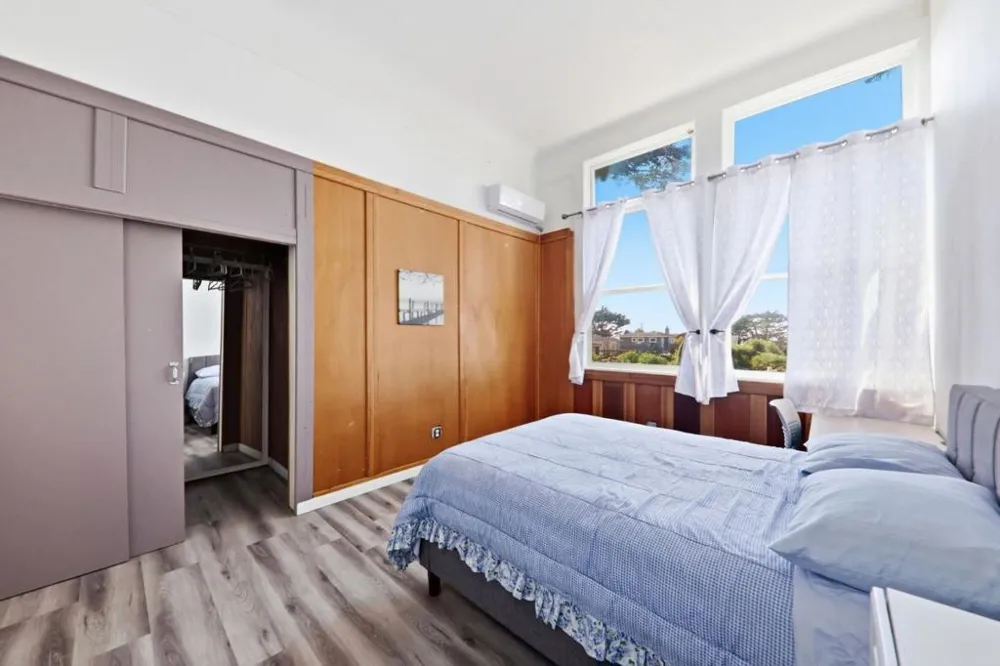 496 6th Street Montara, CA 94037