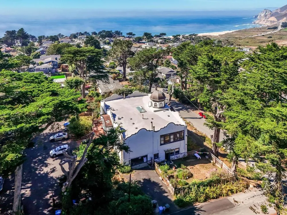 496 6th Street Montara, CA 94037