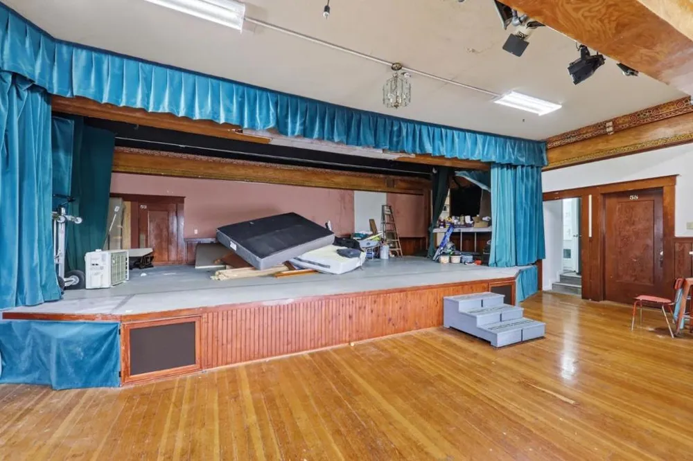 496 6th Street Montara, CA 94037