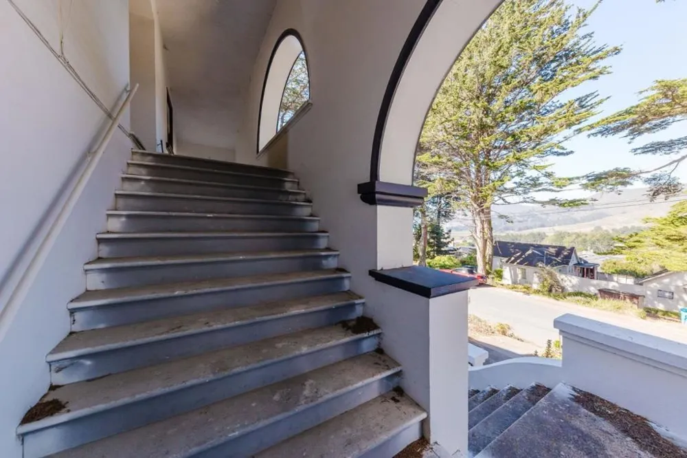 496 6th Street Montara, CA 94037