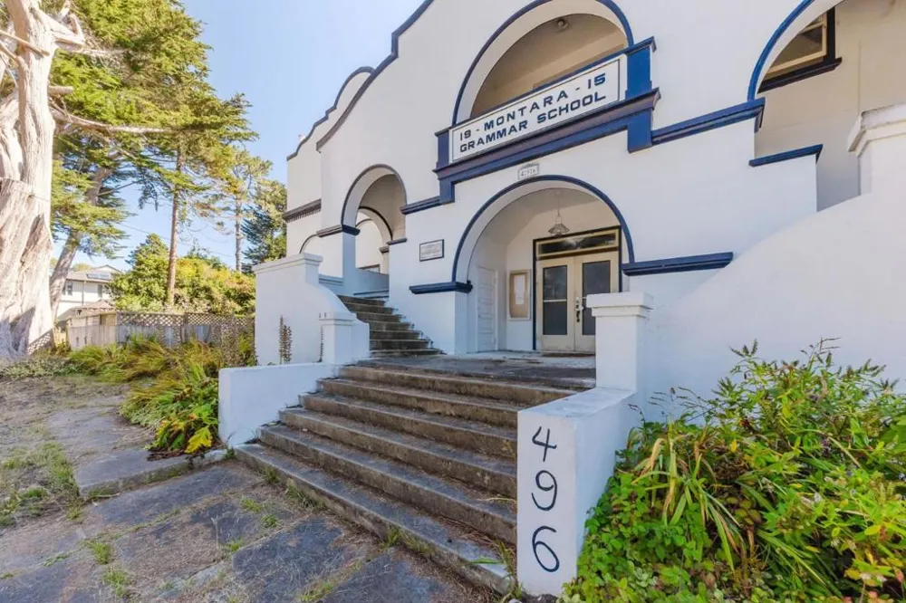 496 6th Street Montara, CA 94037