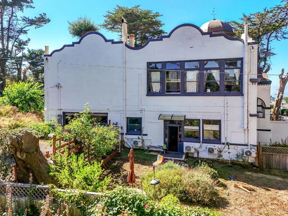 496 6th Street Montara, CA 94037