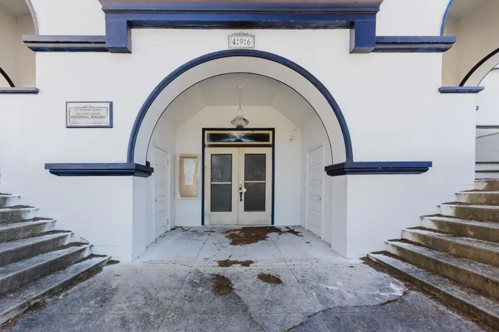 496 6th Street Montara, CA 94037