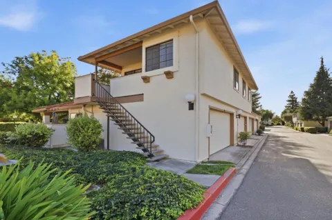 410 Colony Crest Drive