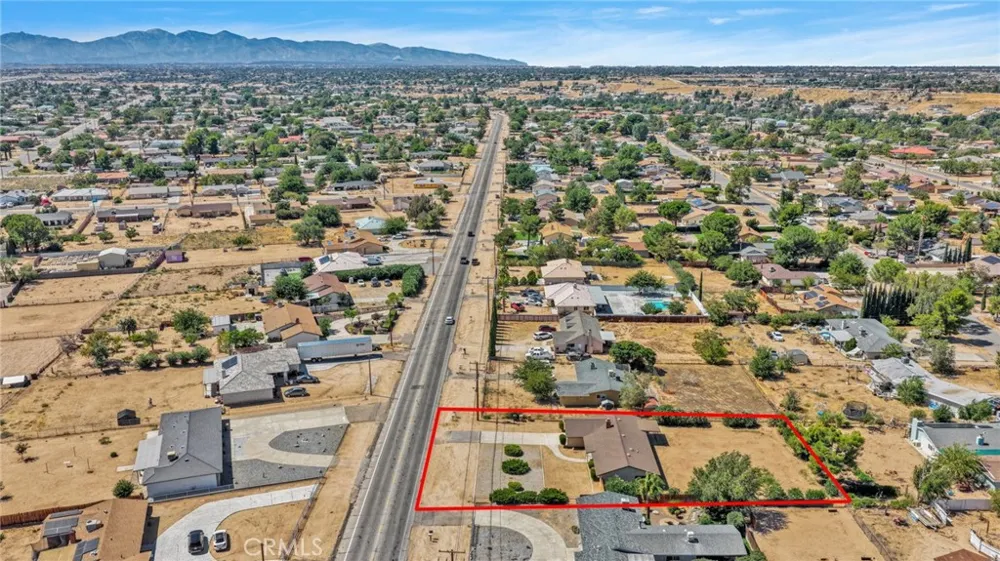 18256 Danbury Hesperia, CA 92345