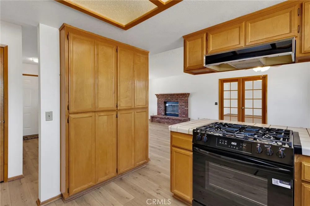 18256 Danbury Hesperia, CA 92345