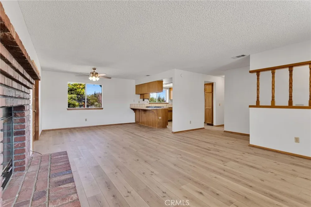 18256 Danbury Hesperia, CA 92345