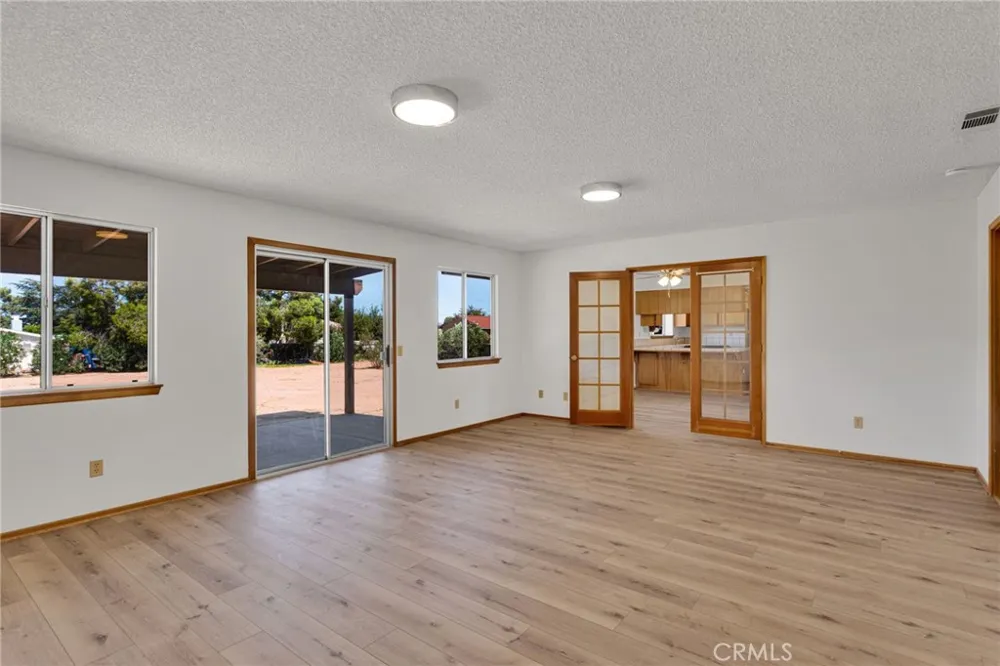 18256 Danbury Hesperia, CA 92345
