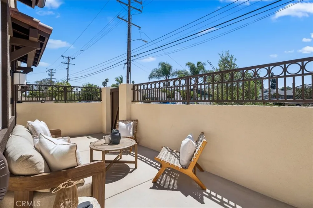 374 Hamilton Street #A101 Costa Mesa, CA 92627