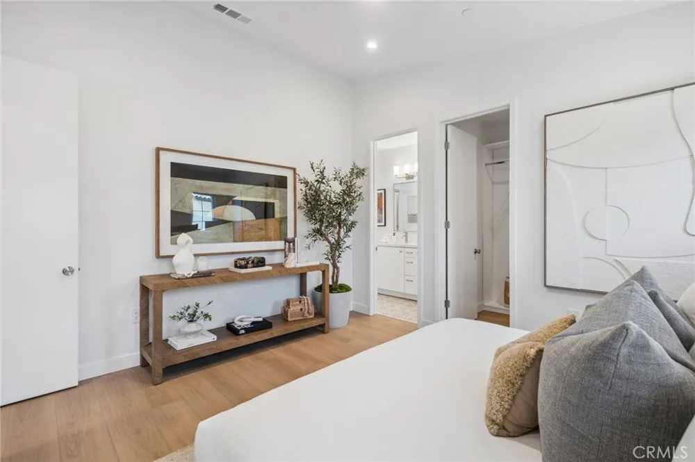 374 Hamilton Street #A101 Costa Mesa, CA 92627