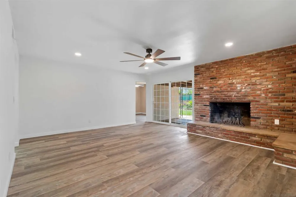 926 Maria Way Chula Vista, CA 91911