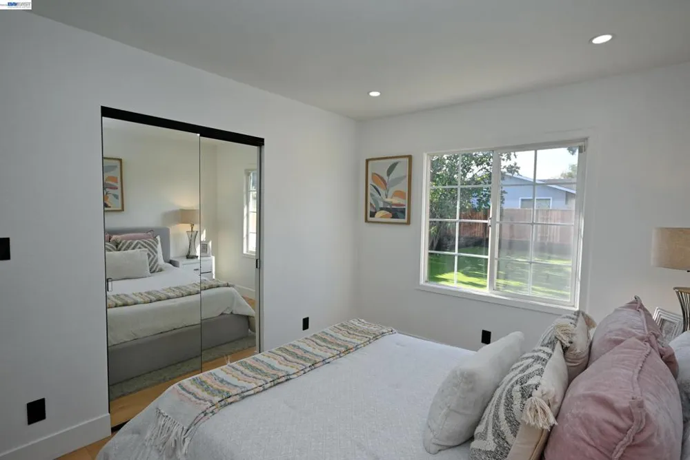 361 Tippecanoe Ave Hayward, CA 94544