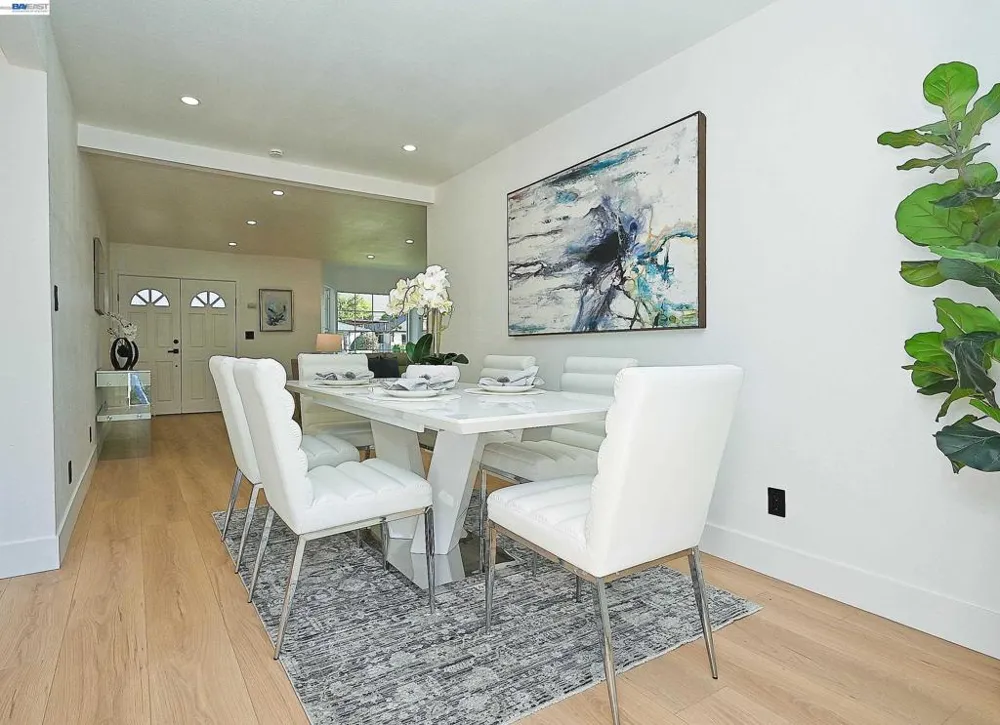 361 Tippecanoe Ave Hayward, CA 94544