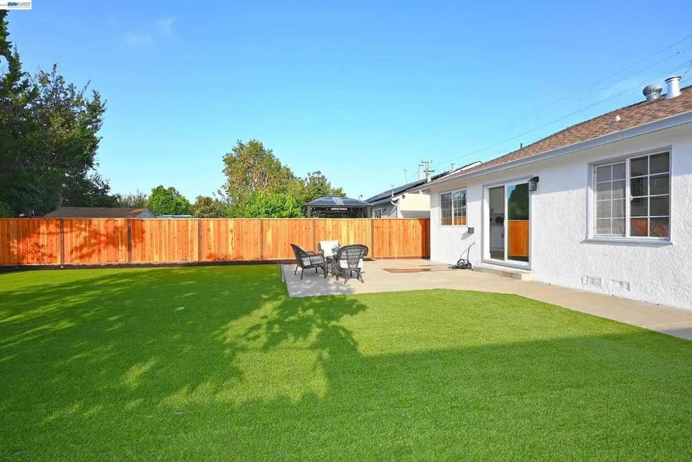 361 Tippecanoe Ave Hayward, CA 94544