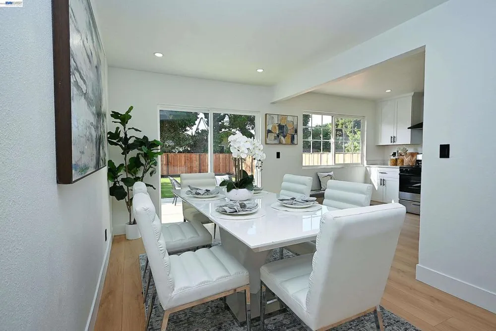 361 Tippecanoe Ave Hayward, CA 94544