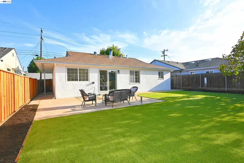 361 Tippecanoe Ave Hayward, CA 94544