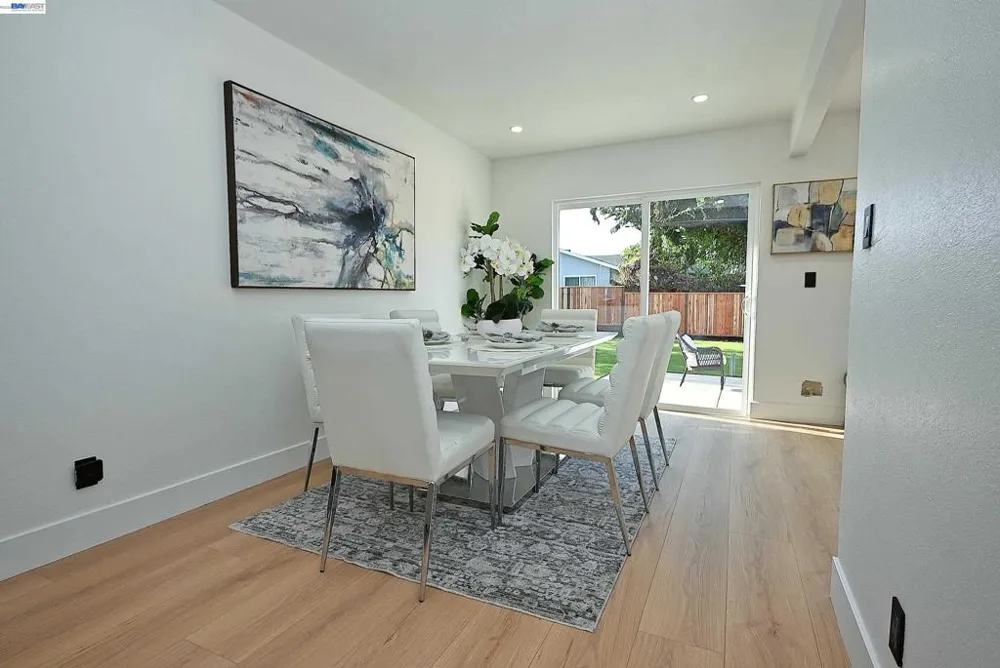 361 Tippecanoe Ave Hayward, CA 94544