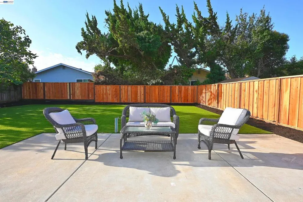 361 Tippecanoe Ave Hayward, CA 94544